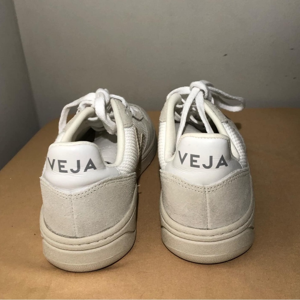 Veja V-10 Women’s Sneakers - Picture 7 of 9